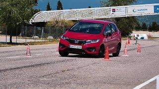 Honda Jazz 2018 - Maniobra de esquiva (moose test) y eslalon | km77.com