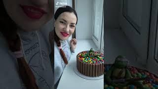 ТОРТ С КИТ КАТ/CAKE WITH KIT KAT!