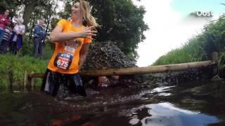 Eerste editie Tot de Nek in de Drek obstacle mud run Vriezenveen groot succes