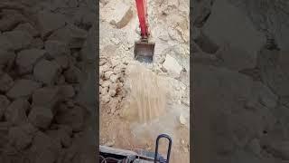 excavator moving difficult rock #machine #excavator #technology #smart #amazing #shorts #subscribe