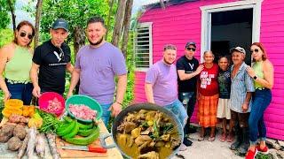 LA FAMILIA MARTE CABA VOLVIERON A VISITAR A NANI Y BERTO AL CAMPO CANTABRIA DE REPÚBLICA DOMINICANA