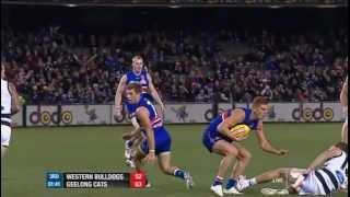 Liam Jones hanger - AFL Round 9