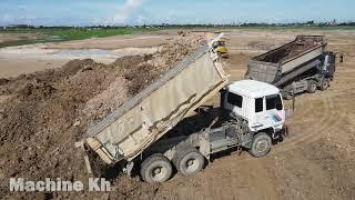 Bulldozer Strongly Machine operation pushing rock with Dump truck | Machine Kh
