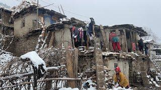 The Best Himalayan Life In Snow ||Very Hardworking But Beautiful And Enjoyable Himalayan Life Nepal.