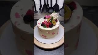 Cake decorating