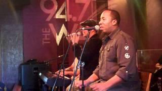 Dw3 performs a Stevie Wonder Medley Live at Spaghettini's 1