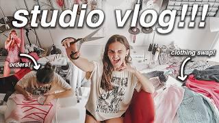 work days in the life: lover bodysuit, pr invites, clothing swap | STUDIO VLOG 93