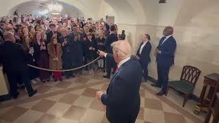 Trump Surprises Tour Group in White House