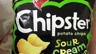TWISTIES chipster potato chips (sour cream & onion)