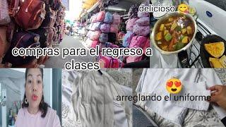 comprando y arreglando uniformes  escolares/ casi no la uso  pero quedó 