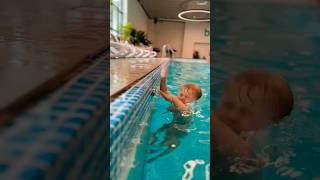 A disabled man saved a child in the pool @annasadkina @yuriytarabanov