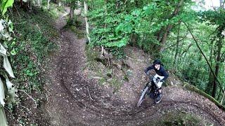 BERGAUFFAHREN mit dem E-Bike bei Spitzkehren & steilen Trails | Mein Training vor dem E-MTB Rennen 