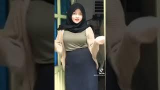 Tiktok jilbab gedhe  Yang Viral!!!!!