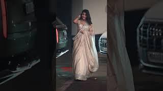 UNCUT : Pooja Hegde at Manish Malhotra's Diwali Party | ProMedia