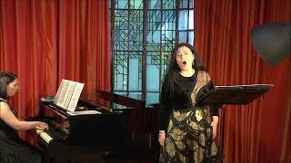 Klänge der Heimat (Rosalinde's Csárdás) with soprano Daniela Ciociea