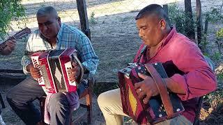 cristian y oscar flores al paraje la media luna eng en vivo cumple de kico villalba