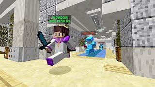 Jugador Solitario vs 3 LADRONES CLANES en Minecraft