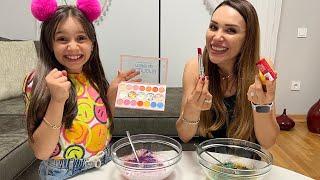 MAKYAJ MALZEMELERİYLE SLİME | Make Up Slime