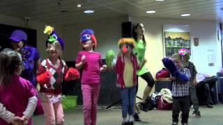 Polkadots perform on Interislander