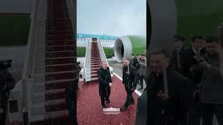 Президент Шавкат Мирзиёев амалий ташриф билан Москвага келди
