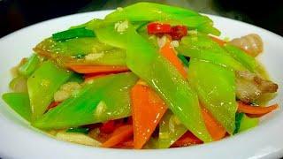 The correct method of stir-fried lettuce, which is very popular recently, is fresh and refreshing