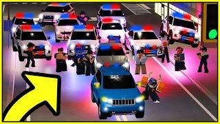 I ROBBED AN UNDERCOVER COP!! *GUNS DRAWN!* (ERLC Roblox Liberty County)