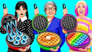 Wednesday Εναντίον Γιαγιά Μαγείρεμα Challenge | Αστεία κουζίνες BaRaDa Challenge