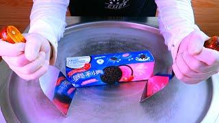 OREO Strawberry ice cream rolls street food - ايس كريم رول على الصاج أوريو