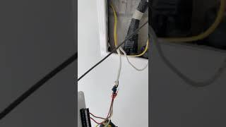 How to hook up a thermostat to a mini split system