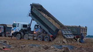 Safety Stronger Faster Dump Truck Unloading Dirt