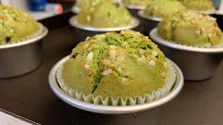 Matcha muffin抹茶紅豆馬芬，不愛抹茶也覺得好吃喔