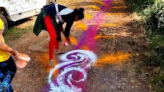 World Fastest Rangoli artist | रांगोळी पायघड्या | Rajashri different Rangoli design |