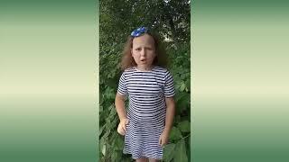 ФАЛЬКОЛО - родинне читання. Вірш Григорія Фальковича "Манікюр" читає Євгенія Кузьмич