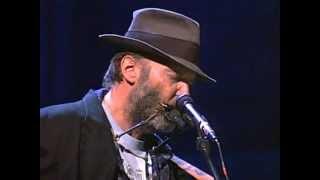 Neil Young - Heart of Gold (Live at Farm Aid 1998)