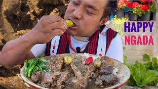 Happy Ngada, festival of Rengma Nagas || eating perilla seeds with chicken Naga Rengma dish.