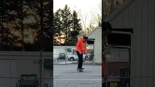 #Skateboarding Progression: #shorts, #frontside180 #kickflip to Switch #popshuvit Line