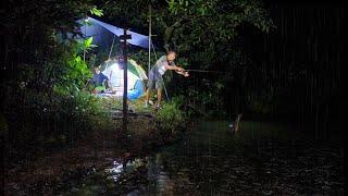 camping diguyur hujan deras..menu kikil lezat dari ibu negara 