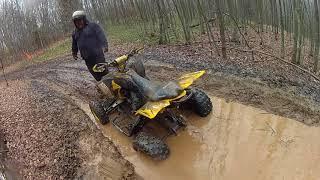 HILLTOP LODGE EMPORIUM PA  YFZ450 STUCK IN THE MUD!