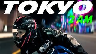 TOKYO NIGHT RIDE | Yamaha YZF-R1 vs Triumph Speed Triple | A 75km Cyberpunk Motorcycle Tour