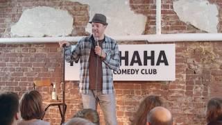 Manuel Wolff im MoinHaha Stand-up Comedy Club Hamburg