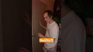 Звук заставки Netflix, сыгранный ДВЕРЬЮ!)) #makegavnidagreatagain