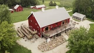 JRs Barn Video Tour (Beautiful Minnesota Wedding Venue)