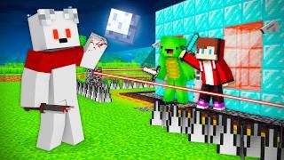 EVIL CARRIE vs Security House in Minecraft - Maizen JJ and Mikey