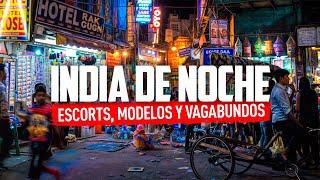 Modelos y vagabundos. Vida nocturna en la India