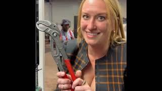 KNIPEX 87 01 400 XL and 560 XXL Cobra® Pipe Wrench