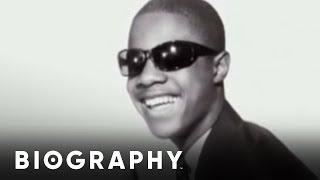 Stevie Wonder - Musician & Music Producer | Mini Bio | BIO