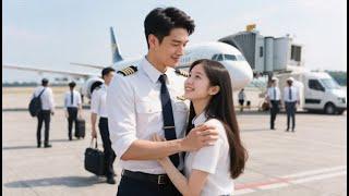 Secretly admired by many heiresses, the cold-faced pilot only falls for that innocent girl.