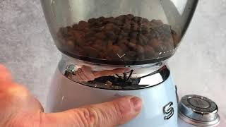 How to use the SMEG Coffee grinder CGF01
