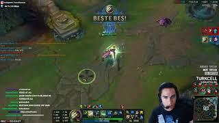 Hazreti Yasuo Penta Atıyor ve Kafa Dansı Yapıyor