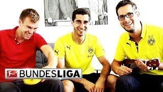 Singing Stars - Kevin Grosskreutz Teaches Henrikh Mkhitaryan Borussia Dortmund Songs